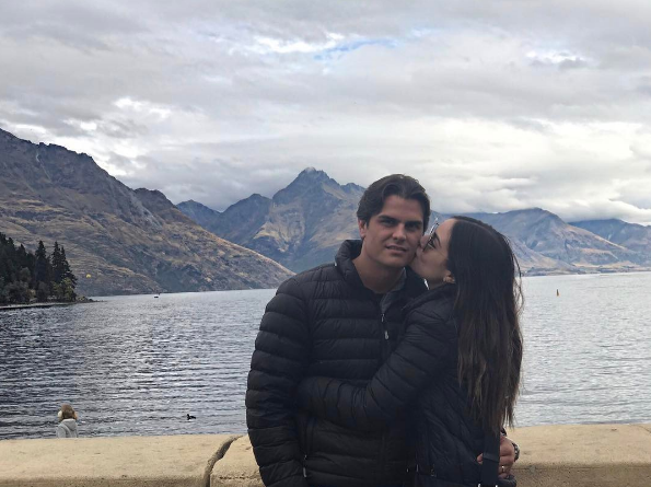 Ximena Navarrete y Juan Carlos Valladares en su romántica luna de miel