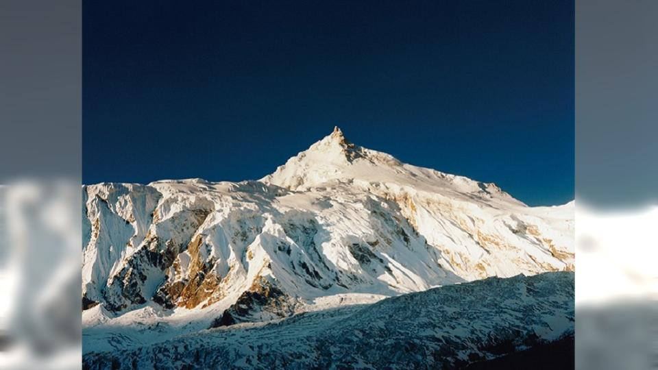 石川直樹所拍攝喜馬拉雅山脈中段的馬納斯盧峰(Manaslu)。圖／翻攝straightree.com