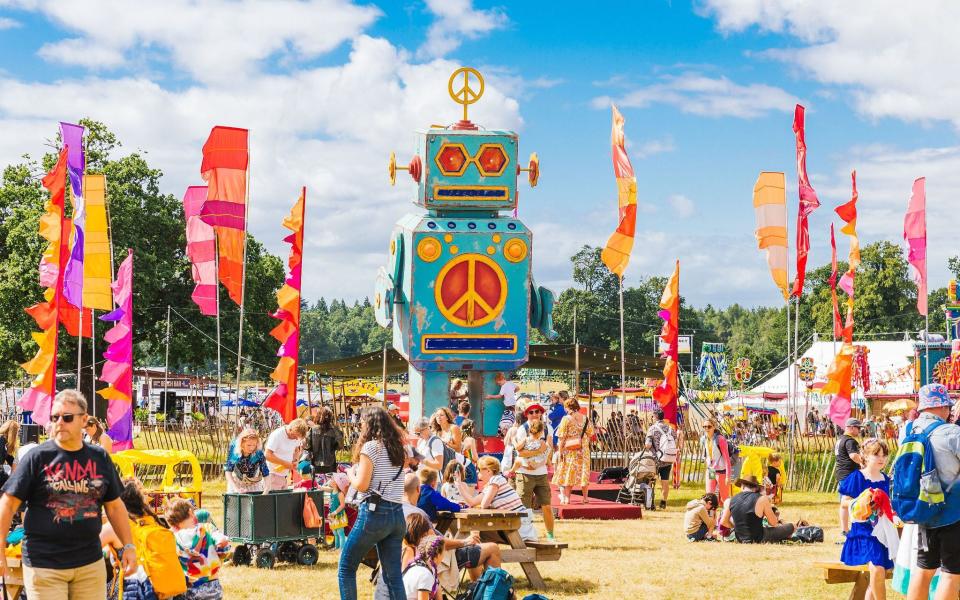 Exuberant fun for children of all ages at Camp Bestival - Alex LAUREL