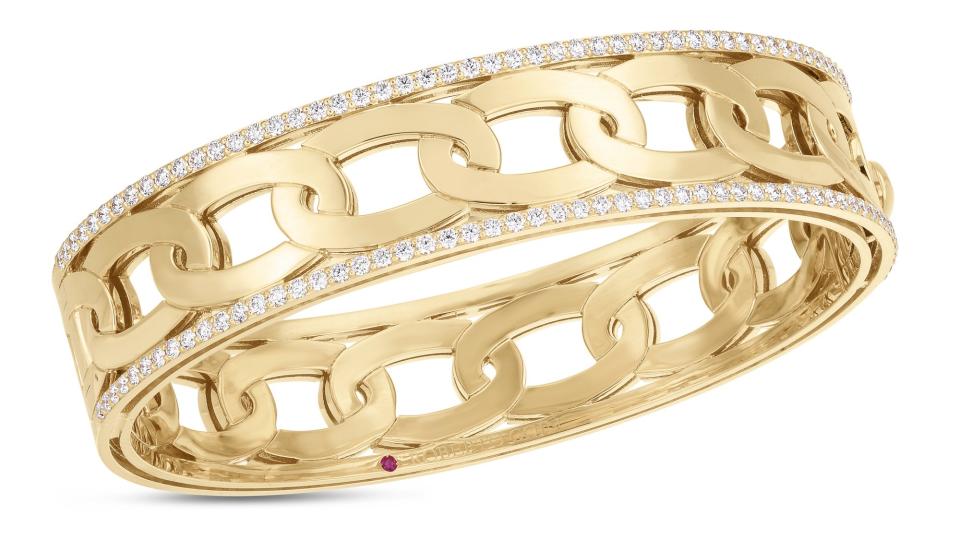 A bangle from Roberto Coin's Navarra collection.