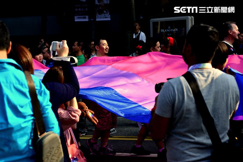 主辦單位希望透過同志大遊行，讓台灣社會對於LGBTIQA+族群有更多的認同與包容。（圖／記者陳弋攝影）