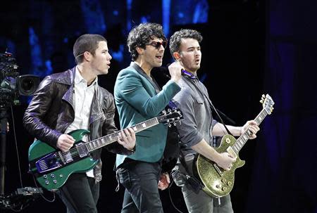 U.S. pop rock group The Jonas Brothers perform during the 54th International Song Festival in Vina del Mar city, about 121Km (75 miles) northwest of Santiago, Chile in this February 27, 2013 file photo. REUTERS/Eliseo Fernandez/Files