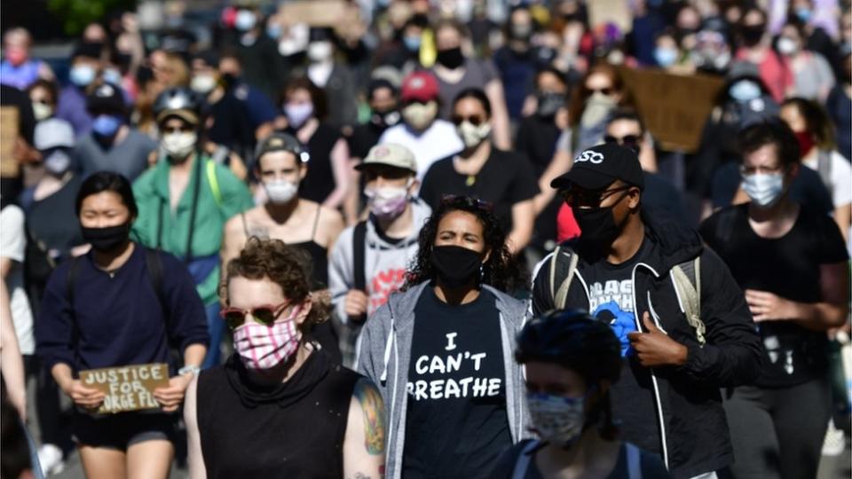 Manifestación en Filadelfia por la muerte de George Floyd.