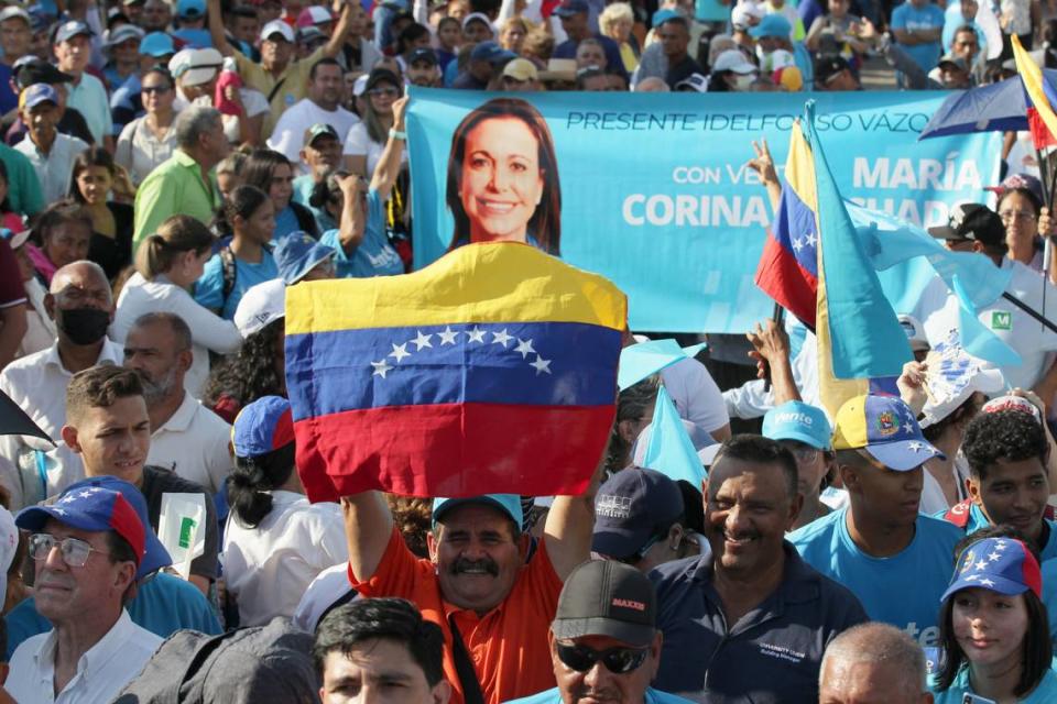 Una manifestación a favor de la candidata opositora venezolana María Corina Machado el 11 de agosto de 2023 en Maracaibo, Venezuela.