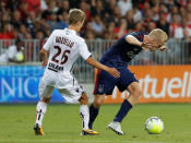 Soccer Football - Champions League - OGC Nice vs Ajax Amsterdam - Third Qualifying Round First Leg - Nice, France - July 26, 2017 Nice's Vincent Koziello in action with Ajax's Donny van de Beek REUTERS/Eric Gaillard