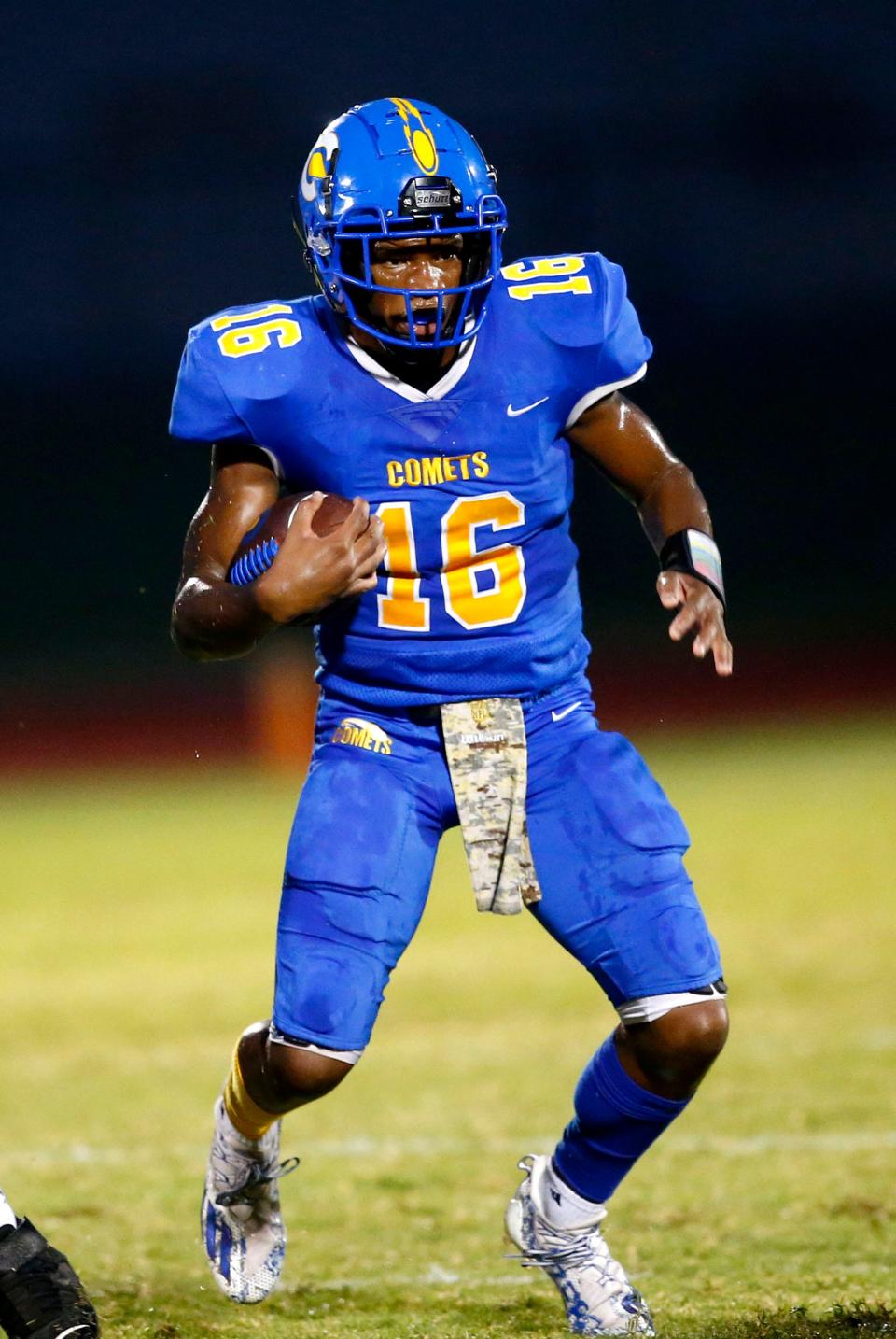 Classen SAS's Elijah Green rushes during the high school football game between Cushing and Classen SAS at Douglass High School in Oklahoma City, Thursday, Sept. 30, 2021.