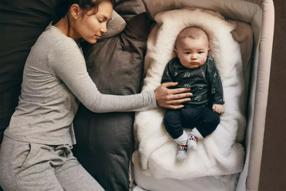 <span>Cuando tienes un bebé, tu cerebro cambia para estar más alerta de tus alrededores durante el sueño. (Foto: Getty Images)</span>