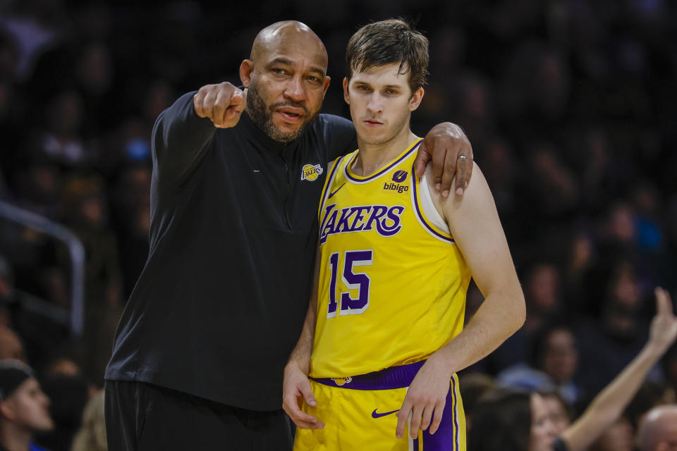 湖人總教練Darvin Ham與Austin Reaves。（NBA Robert Gauthier/Los Angeles Times via Getty Images）