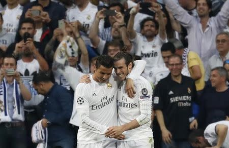 Football Soccer - Real Madrid v Manchester City - UEFA Champions League Semi Final Second Leg - Estadio Santiago Bernabeu, Madrid, Spain - 4/5/16 Real Madrid's Gareth Bale celebrates scoring their first goal with Cristiano Ronaldo Reuters / Juan Medina Livepic EDITORIAL USE ONLY.