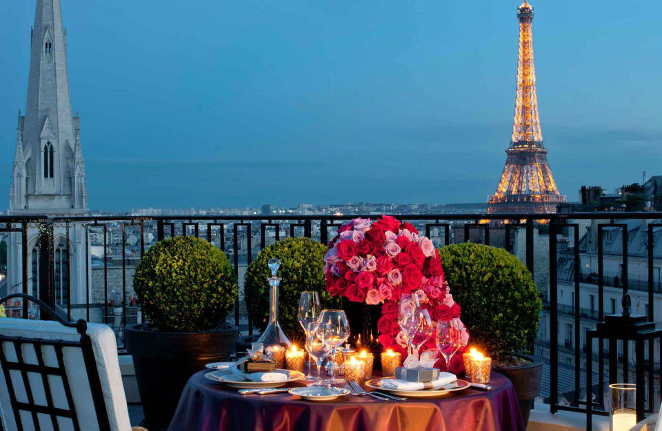 <p>“Elegante, atractiva y completamente inolvidable”, así define este hotel su alojamiento más caro. ¿Su precio? 18.500 euros al día. (Foto: Four Seasons Hotels). </p>