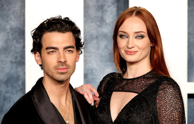 Joe Jonas Officially Files for Divorce From Sophie Turner – The