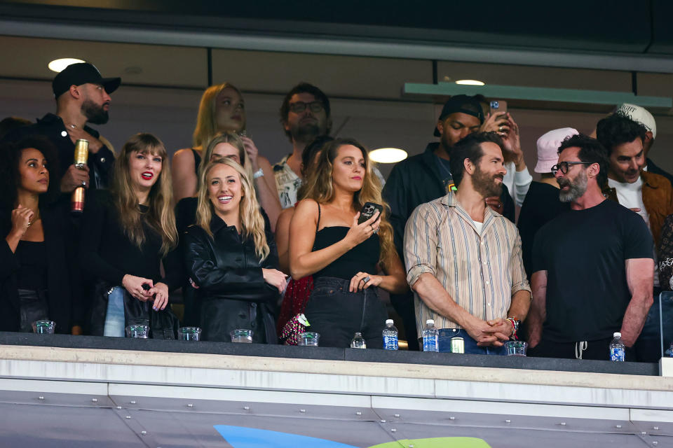 Ryan Reynolds and Blake Lively Us Weekly 2410 Jets Game