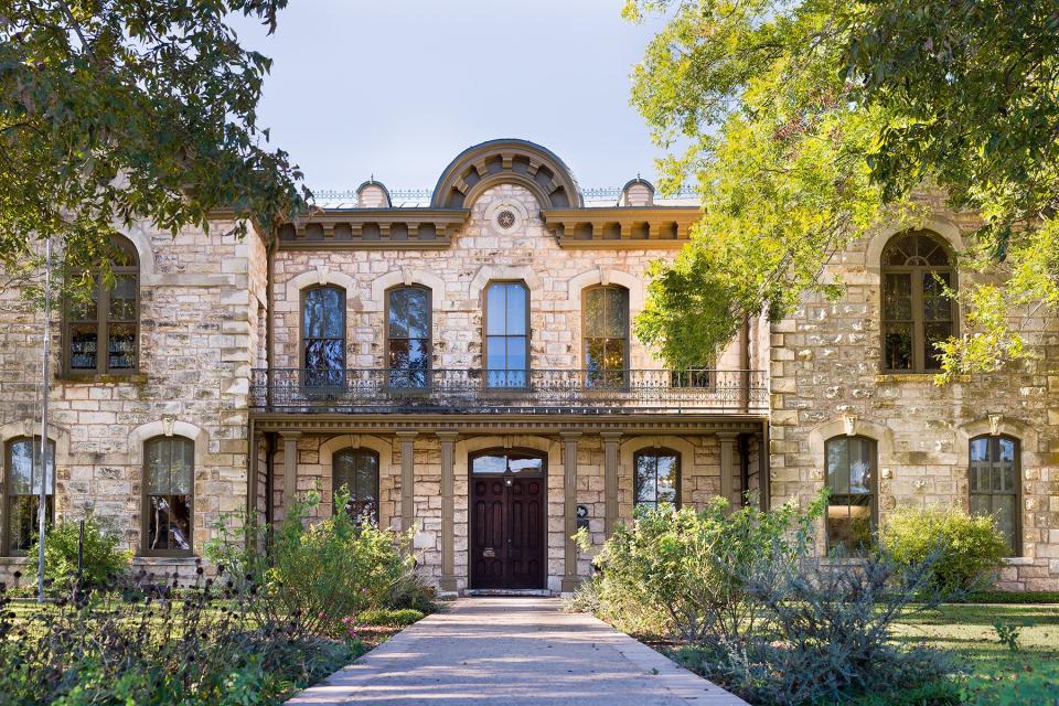 Public library in Fredericksburg, Texas with limestone veneer