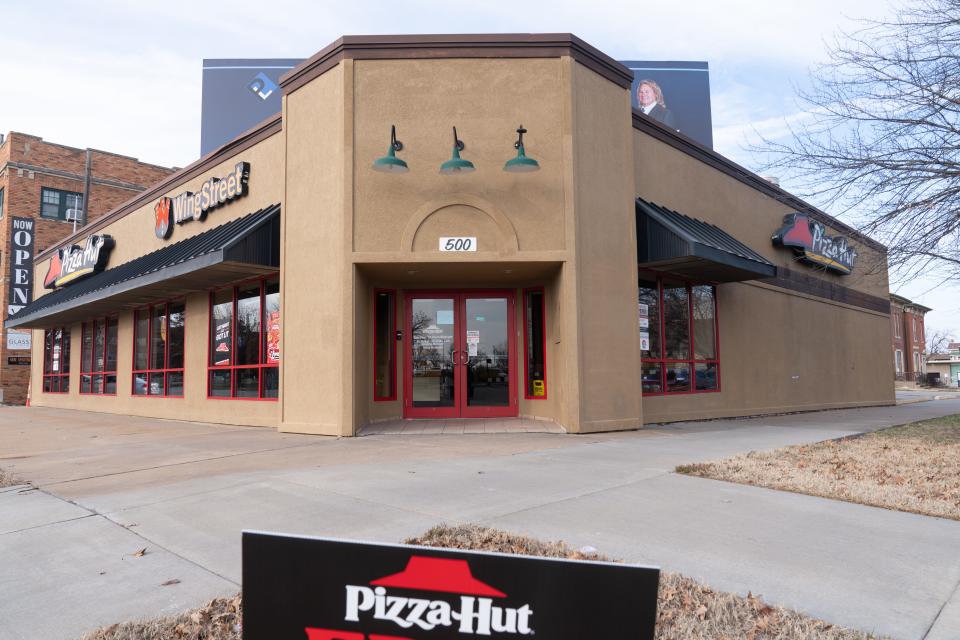 Flynn Group, which operates the Pizza Hut at 500 S.W. 10th Ave., hopes to replace it by putting a drive-through/carry-out restaurant in the nearby former Educational Credit Union building at 901 S.W. Topeka Blvd.