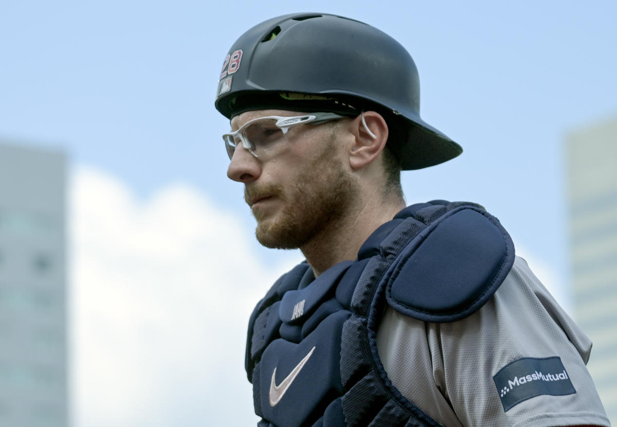 Danny Jansen will make MLB history by playing for both Red Sox and Blue Jays on Monday