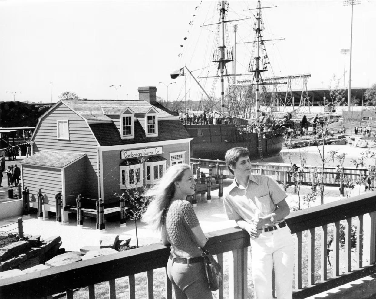 Visitors enjoy the sunshine at the grand opening of Seven Seas Marine Life Park March 18, 1972.