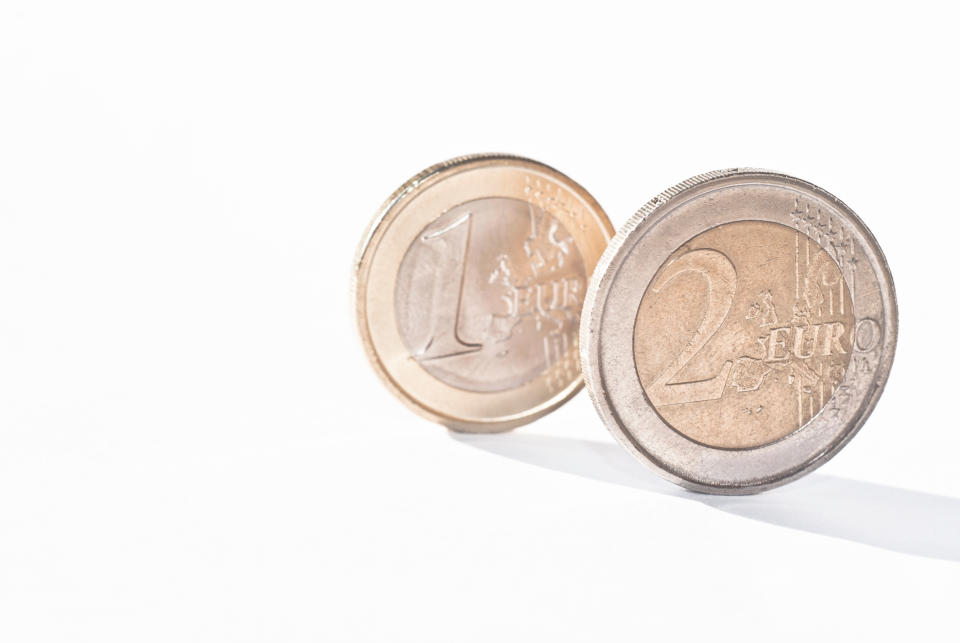 Monedas de 1 y 2 euros. Foto: Getty.