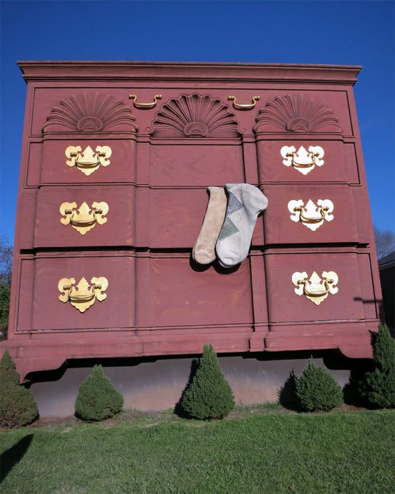 World's Largest Chest of Drawers, North Carolina