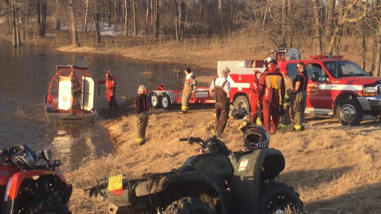 Emerson fire officials practice water rescues as asylum seekers cross flooded fields