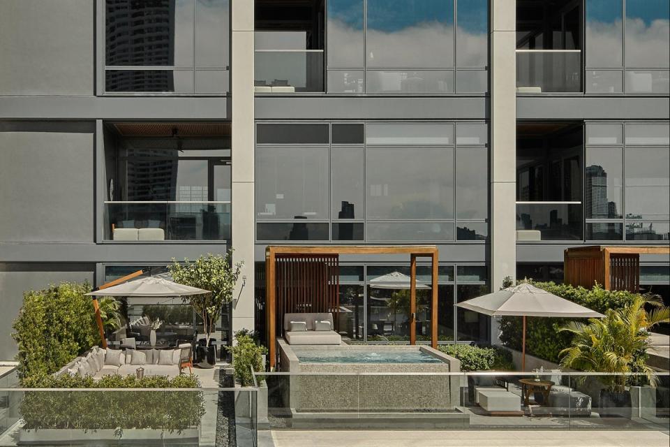 All rooms face the Chao Phraya River, serving up city landscapes (Capella Bangkok)