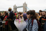 <p>People attend a vigil to remember the victims of the attack on London Bridge and Borough Market, at Potters Field Park, in central London, Britain, June 5, 2017. (Photo: Marko Djurica/Reuters) </p>