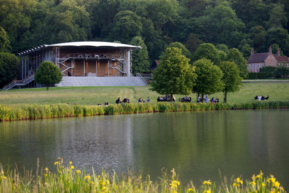 Garsington New Opera Pavilion, Oxfordshire. Image- Marcus Dawes.