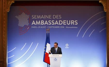 French President Francois Hollande addresses French ambassadors during a meeting at the Elysee Palace in Paris, France, August 30, 2016. REUTERS/Francois Mori/Pool