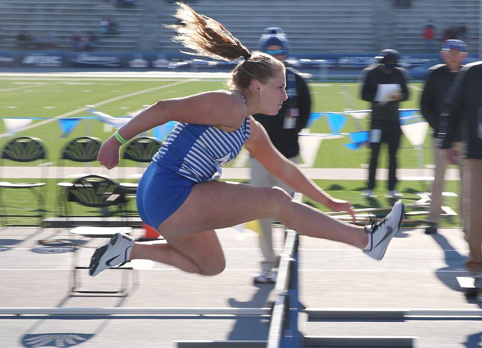 Waukee Northwest finished second in the Class 4A's preliminary shuttle hurdle relay event on Thursday morning at Drake Stadium.