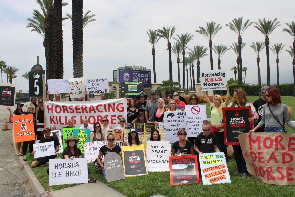 Protestors outside of Santa Anita Park on Saturday. (Josh Schafer/Yahoo Sports)