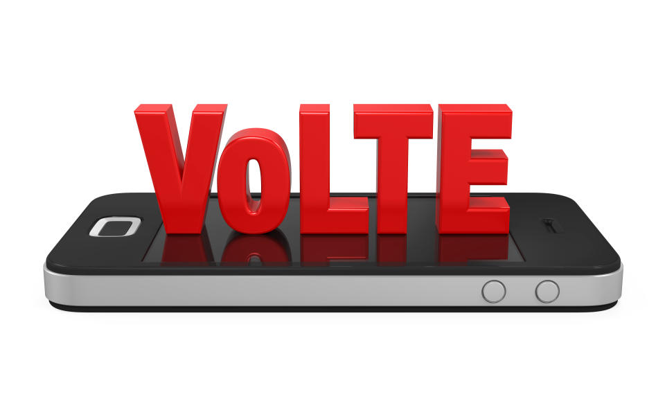 VoLTE逐漸在台灣普及，不僅月租型用戶享有免月租費服務，電信三雄也提供預付卡用戶免費申辦。（示意圖／Getty Images）