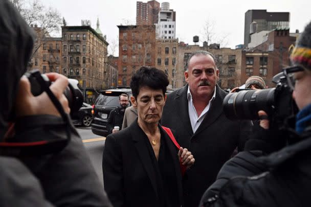 PHOTO: Barbara Fried, mother of FTX founder Sam Bankman-Fried, arrives at court for her son's bail hearing in New York, on Dec. 22, 2022. (Ed Jones/AFP via Getty Images)