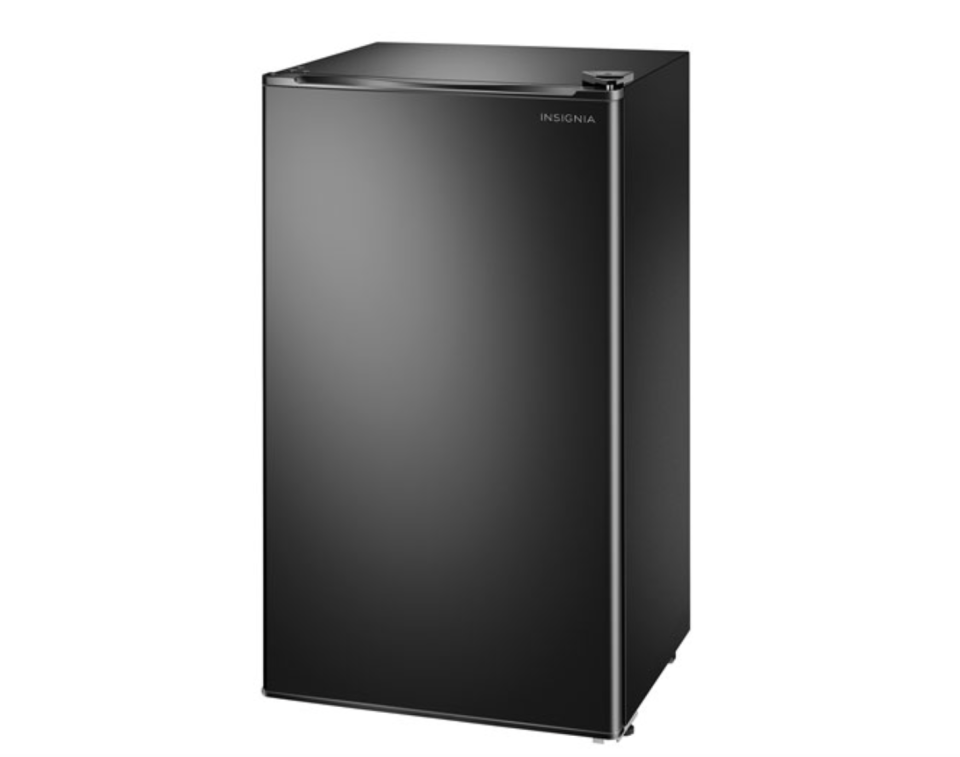 Insignia 3.3 Cu. Ft. Freestanding Bar Fridge (NS-CF33BK8) - Black - Only at Best Buy
