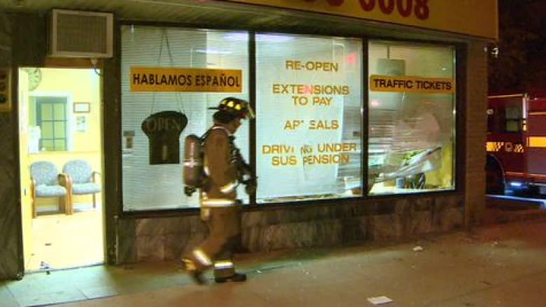 Molotov cocktail hurled at west-end storefront