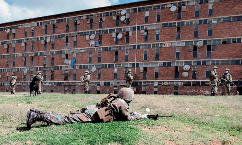 Armed soldiers enforce lockdown in Johannesburg’s Alexandra township