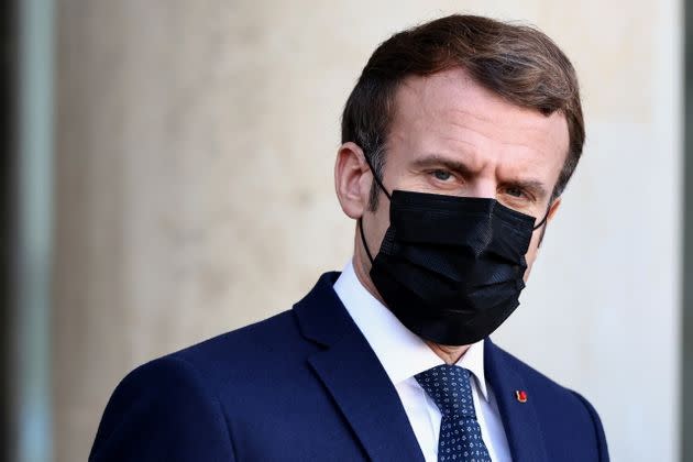 Emmanuel Macron a répondu, au matin d'une visite à Vichy, aux différentes polémiques sur l'Histoire de France lancées par Éric Zemmour (photo prise le 1er décembre devant le palais de l'Élysée). (Photo: Sarah Meyssonnier / Reuters)