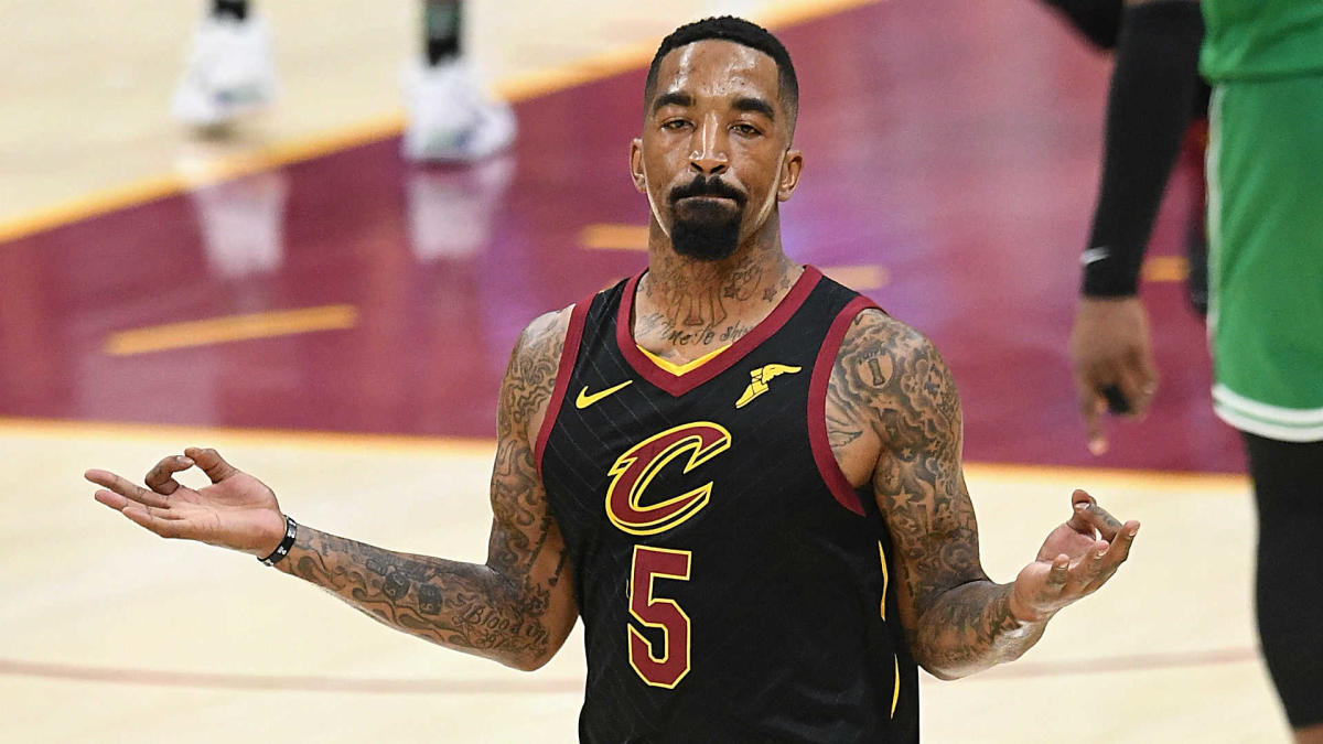 Bleacher Report - First look at J.R. Smith in a Cleveland