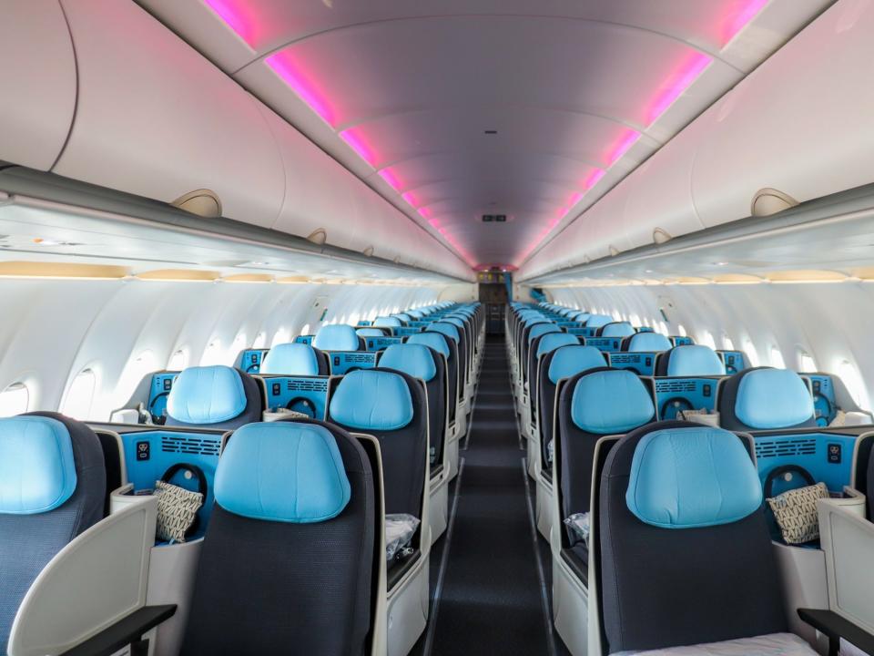 Onboard La Compagnie's Airbus A321neo - La Compagnie Airbus A321neo Tour