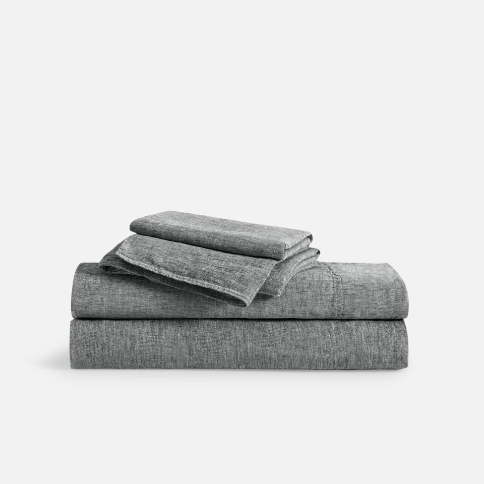 <p><a href="https://go.redirectingat.com?id=74968X1596630&url=https%3A%2F%2Fwww.brooklinen.com%2Fproducts%2Flinen-core-sheet-set&sref=https%3A%2F%2Fwww.womenshealthmag.com%2Flife%2Fg46971489%2Fbest-cooling-sheets%2F" rel="nofollow noopener" target="_blank" data-ylk="slk:Shop Now;elm:context_link;itc:0;sec:content-canvas" class="link ">Shop Now</a></p><p>Linen Core Sheet Set</p><p>brooklinen.com</p><p>$254.14</p><span class="copyright">Courtesy of Retailer</span>