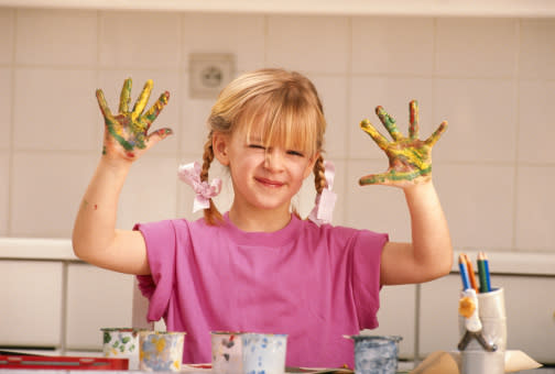 Tocar la pintura es estimulante para los sentidos / Foto: Thinstock