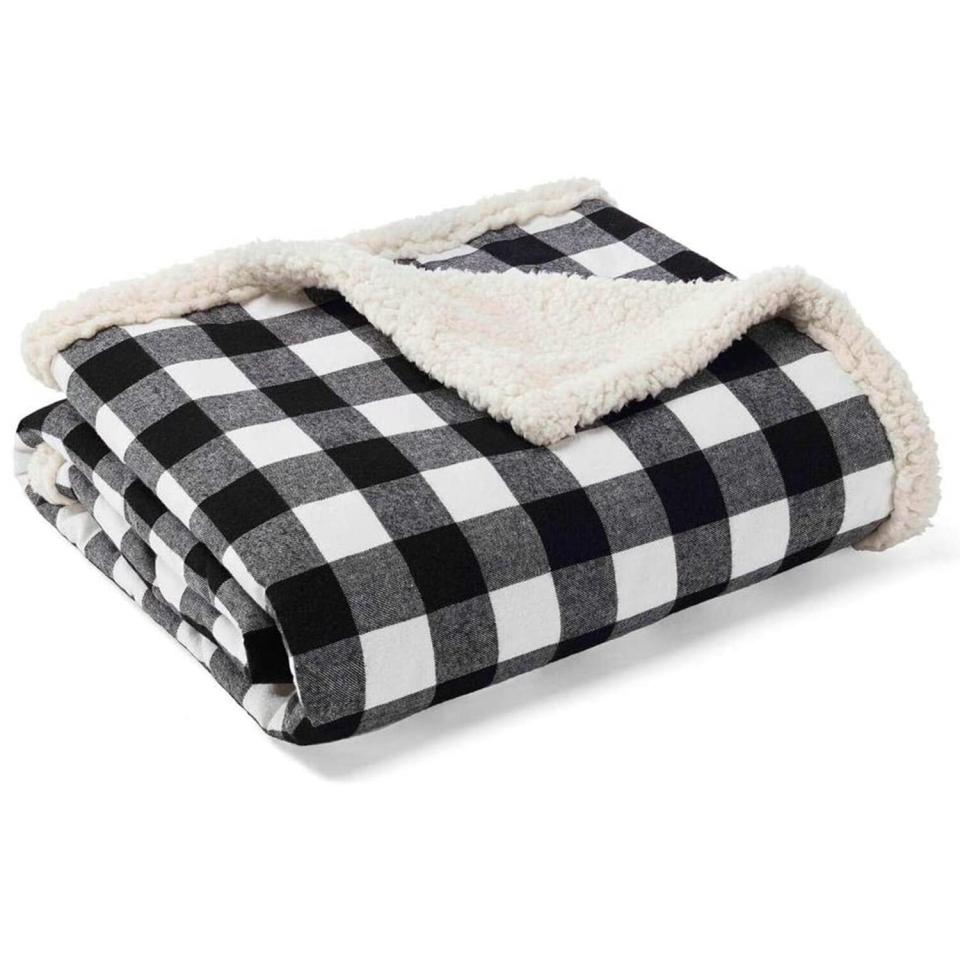 Eddie Bauer Home Plush Sherpa Fleece Throw Soft &amp; Cozy Reversible Blanket
