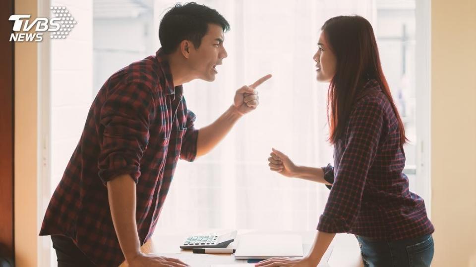 台南一名男子因懷疑女友偷吃爆發衝突。（示意圖／shutterstock 達志影像）