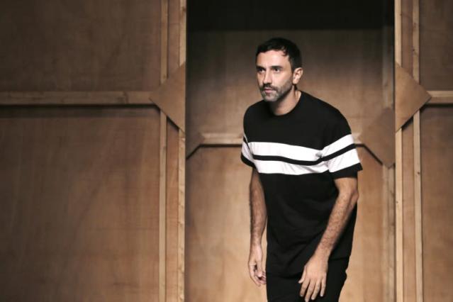 Burberry turns to ex-Givenchy star Tisci as Bailey checks out