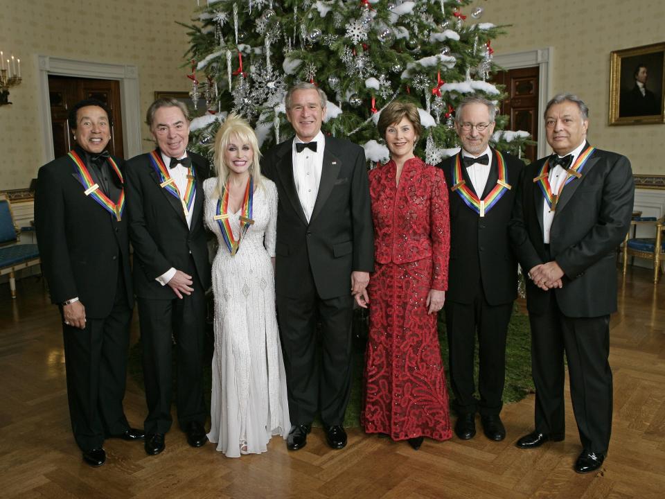 President George W. Bush and first lady Laura Bush with Kennedy Center honorees at the White House in 2006.