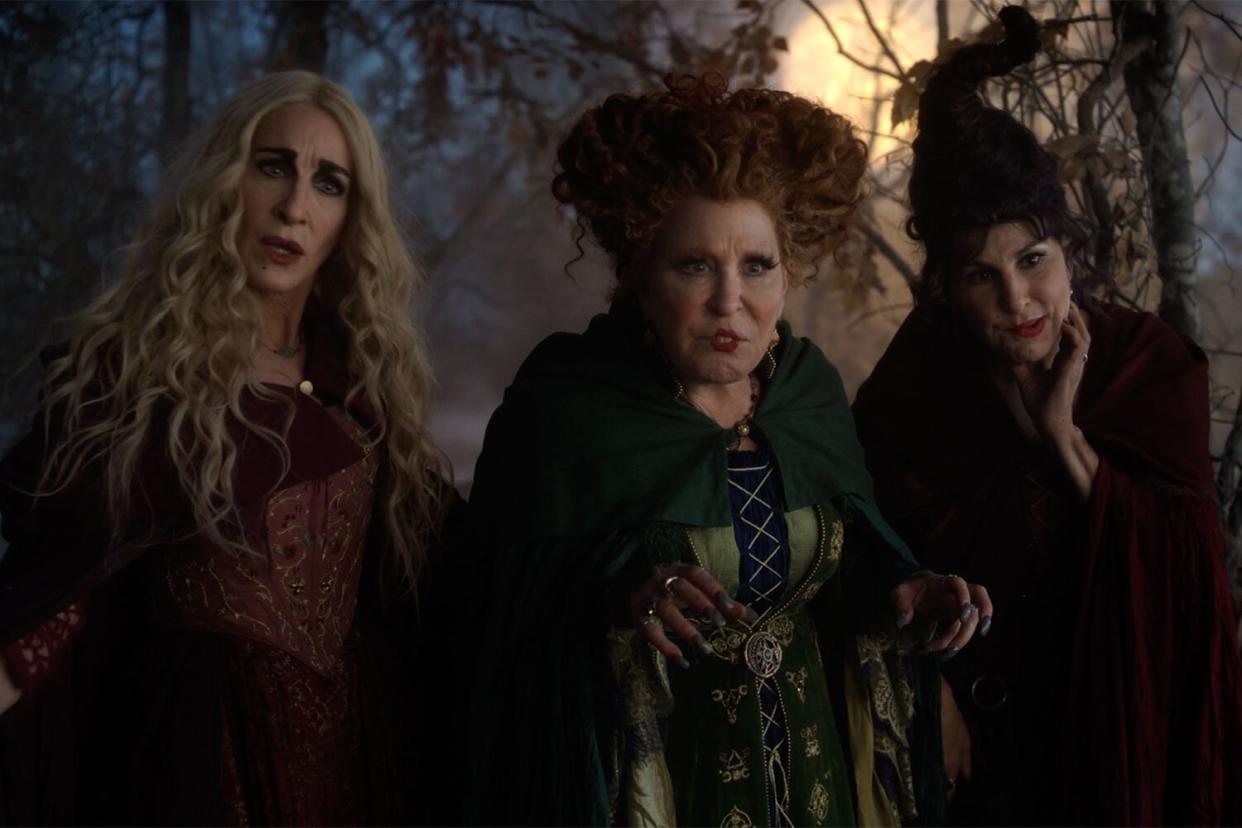 Hocus Pocus 2: The Sanderson Sisters Learn About Modern-Day Beauty Secrets in Exclusive Clip