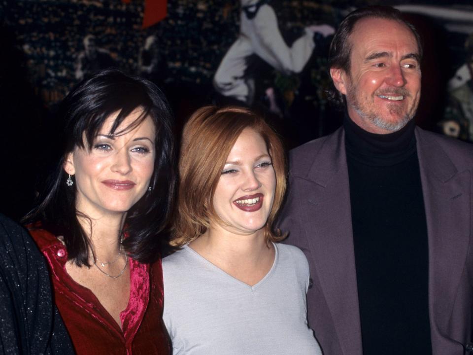 Courteney Cox, Drew Barrymore and Wes Craven during ""Scream"" Memorabilia presentation - December 12, 1996 in New York City, New York, United States.