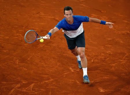 Tennis - Madrid Open - Andy Murray of Britain v Tomas Berdych of the Czech Republic - Madrid, Spain - 6/5/16 Berdych returns the ball. REUTERS/Andrea Comas