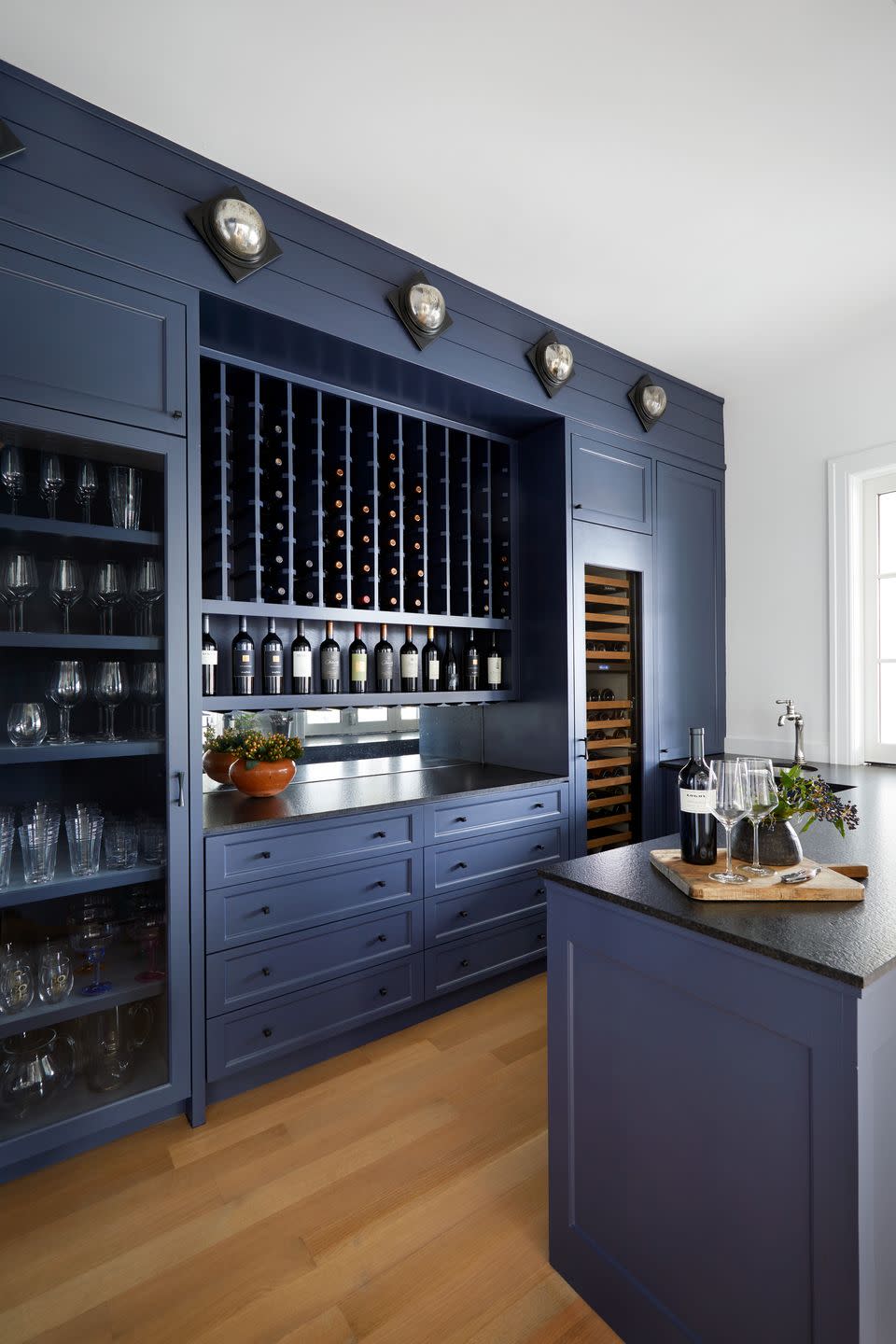 dark blue wet bar