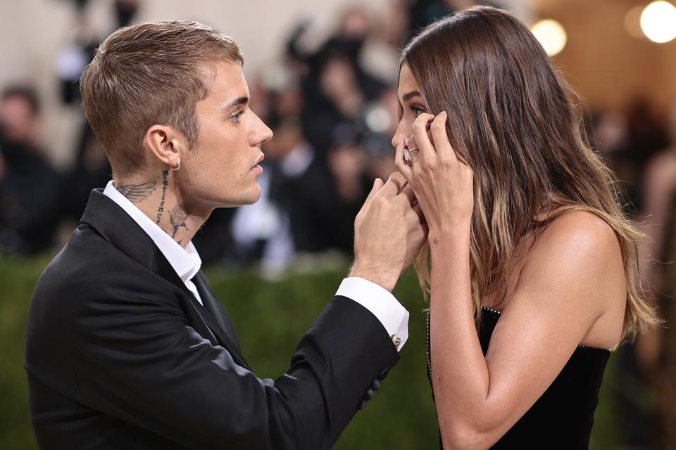 Justin Bieber and Hailey Bieber attend The 2021 Met Gala Celebrating In America: A Lexicon Of Fashion at Metropolitan Museum of Art on September 13, 2021 in New York City.