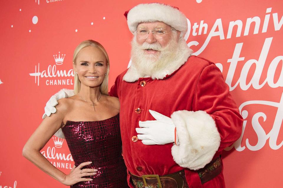 <p>Morgan Lieberman/Getty</p> Kristin Chenoweth