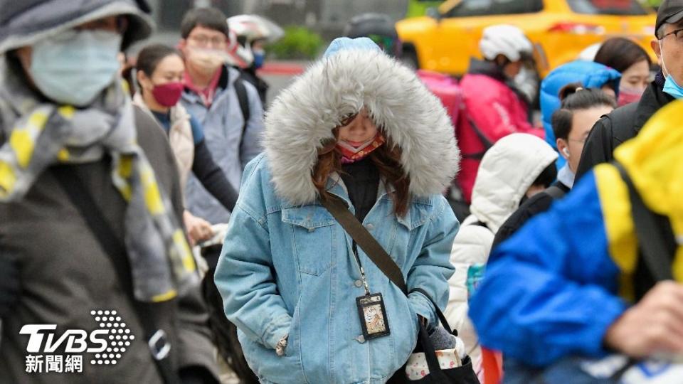 冷氣團增強，整日冷颼颼。（圖／胡瑞麒攝）